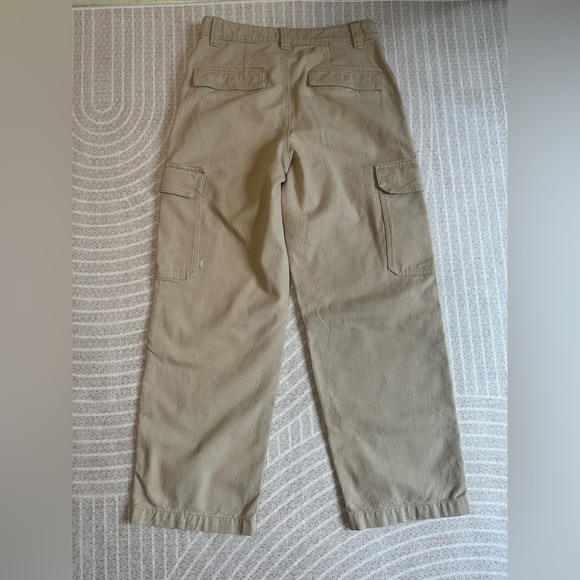 Aritzia TNA cargo baggy pants Woman’s size 6 Beige Relaxed High Rise Utility - Picture 2 of 8